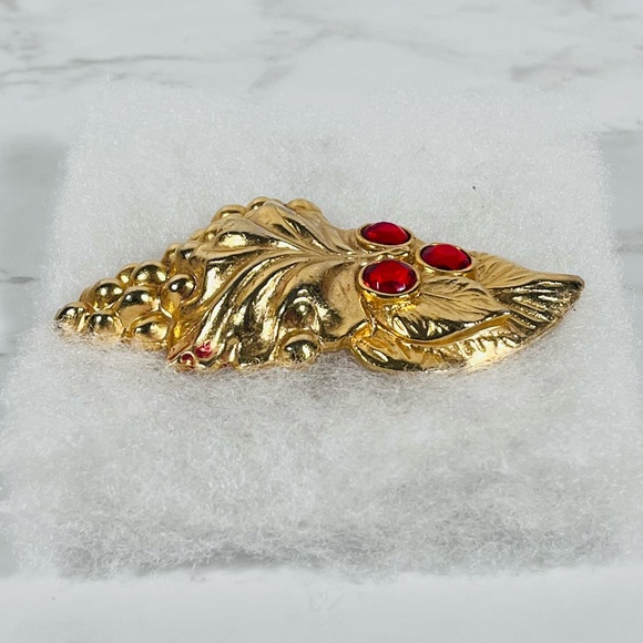 Vintage Leaf Brooch with Red Grape Accents - Picture 4 of 10